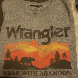 Large Wrangler tee